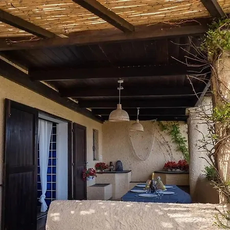 La Pelosa Wifi,view And Free Parking Apartment